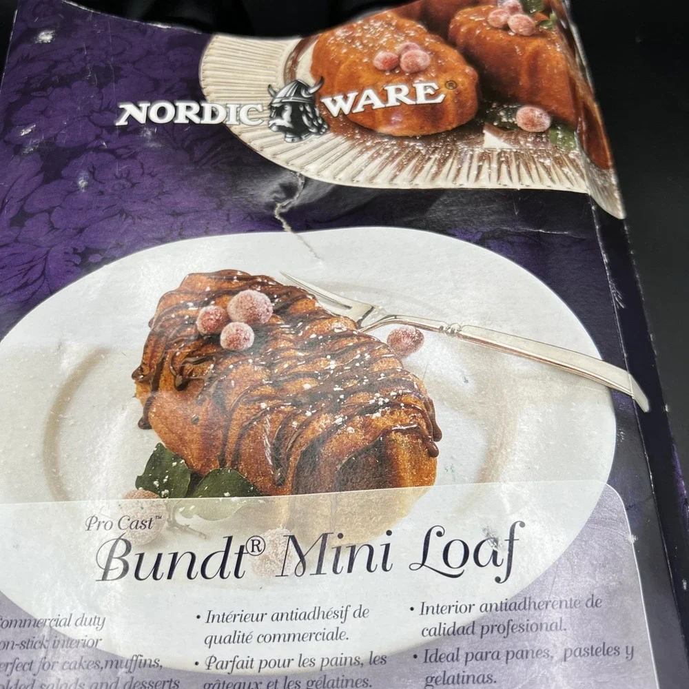 Nordic Ware Pro Cast‎ Bundt Mini Loaf 4 Loaves Minneapolis MN USA